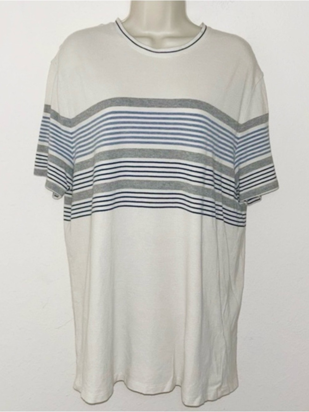 Express Short-Sleeve Crewneck Tee in Cream with Gray and Blue Stripes